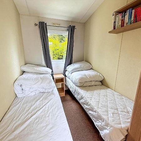 Great Caravan At Breydon Water Holiday Park, Ref 10086B Belton with Browston Exterior photo